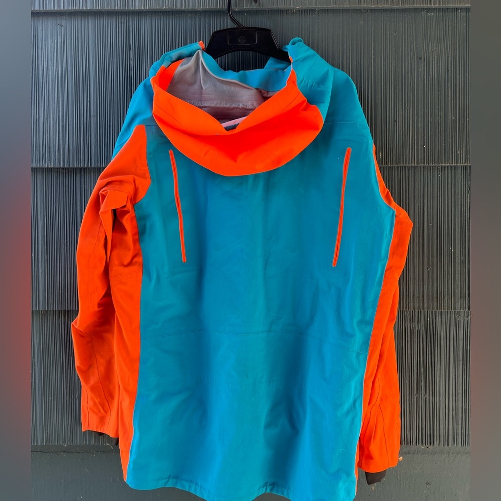 Helly Hansen ULLR Snow Jacket